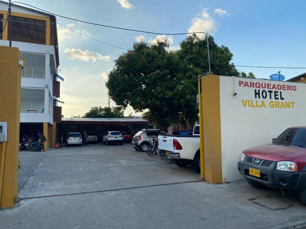 Hotel Villa Grant 阿瓜奇卡 外观 照片